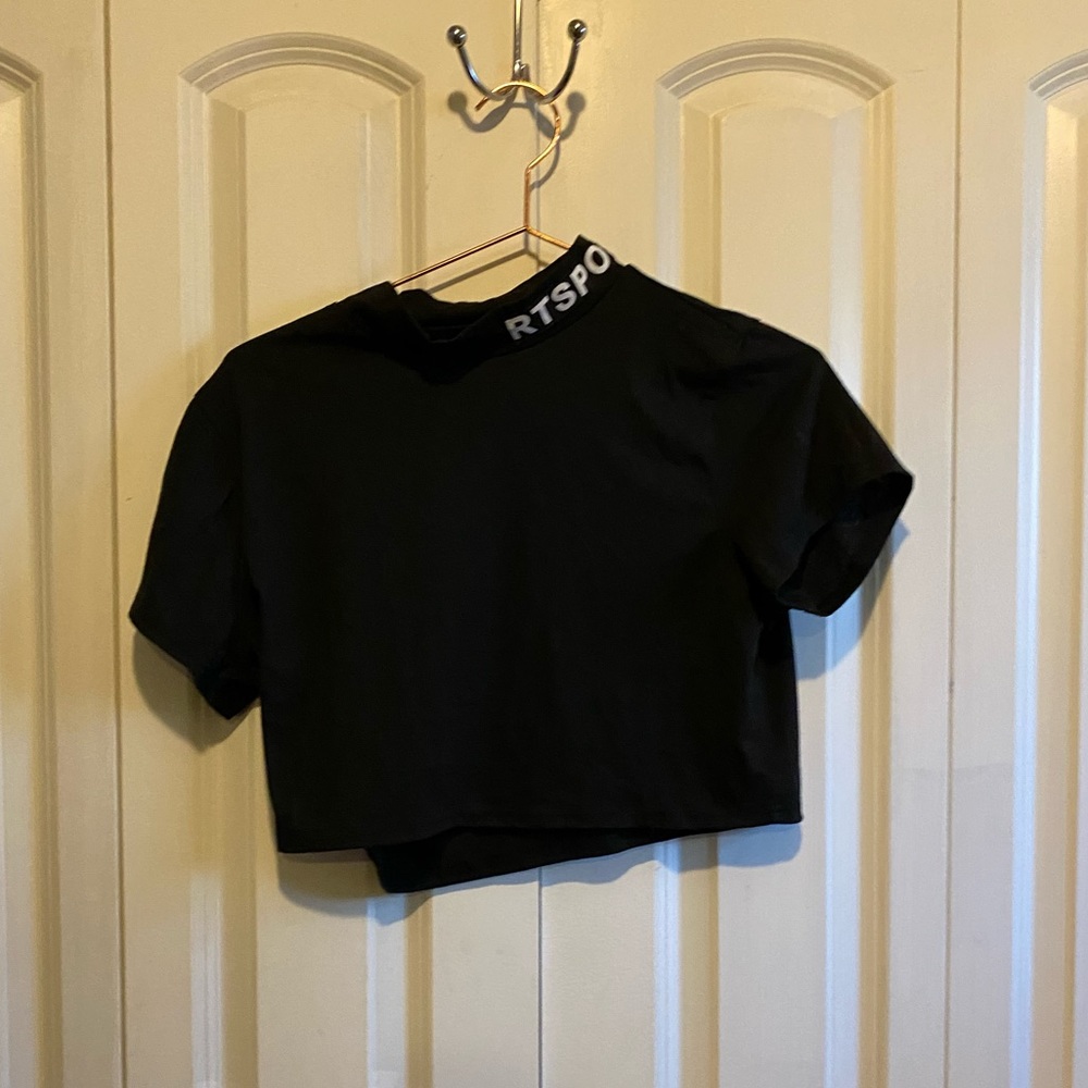 Black Cropped T-shirt